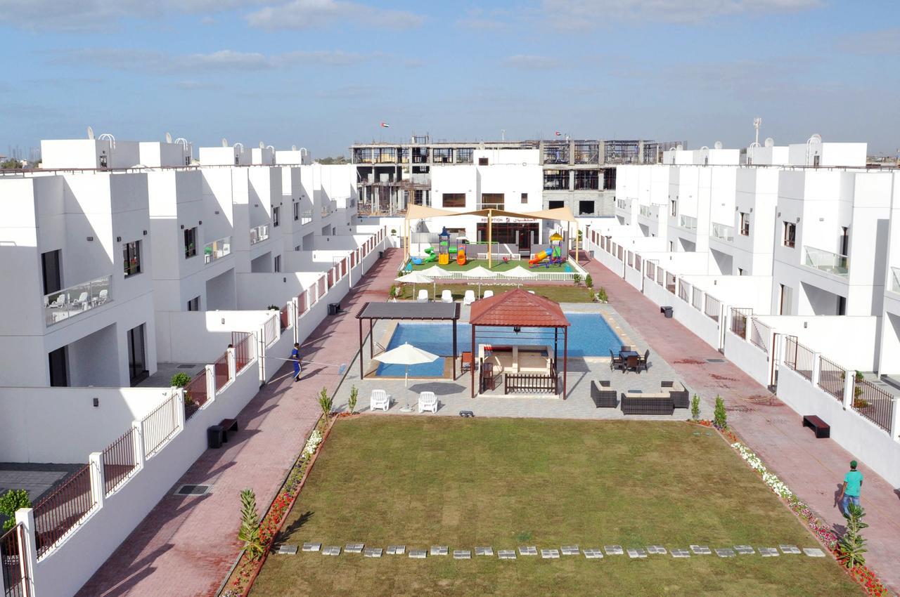 Ewan Grand Resort Аджман Экстерьер фото
