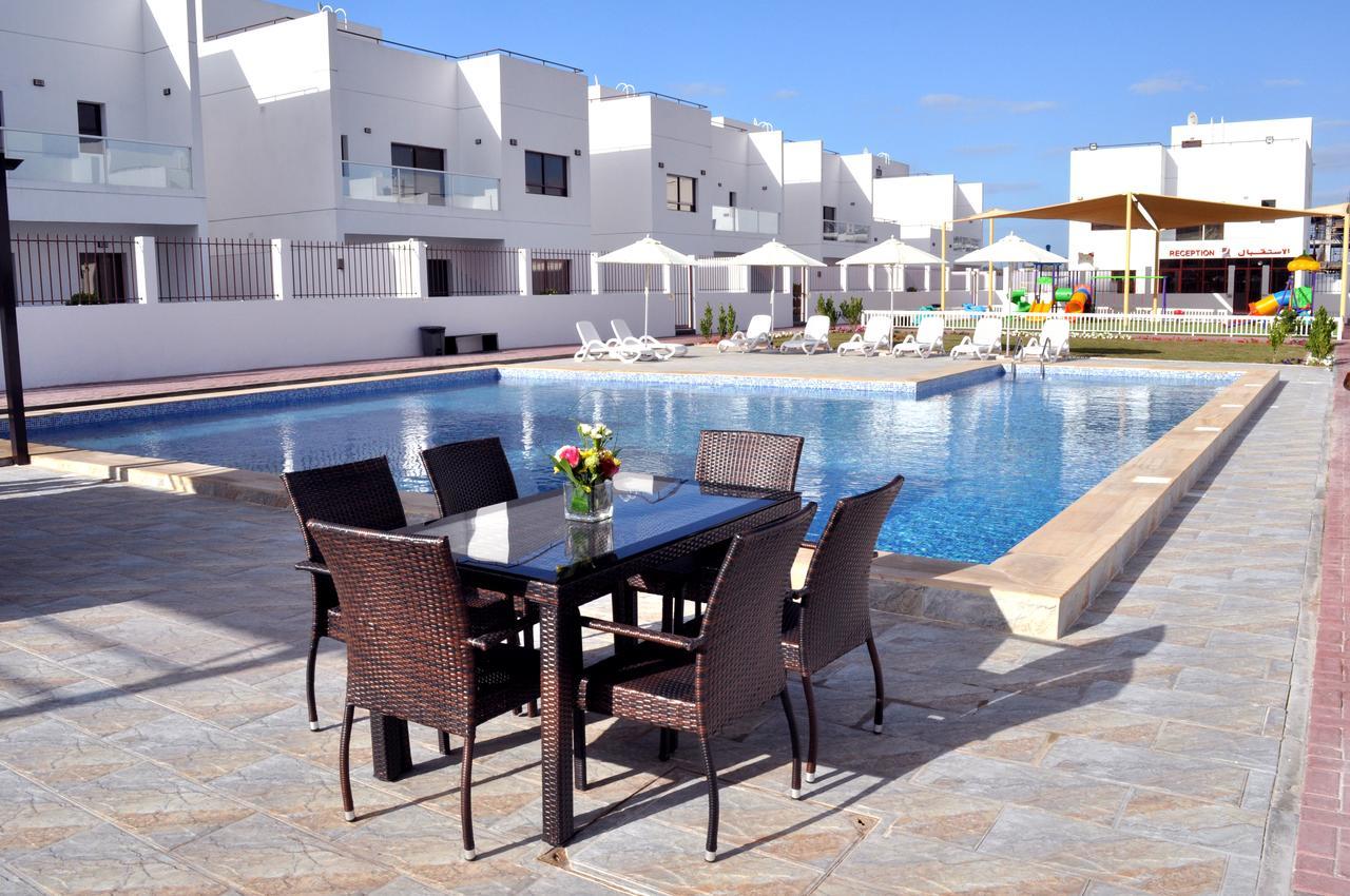 Ewan Grand Resort Аджман Экстерьер фото