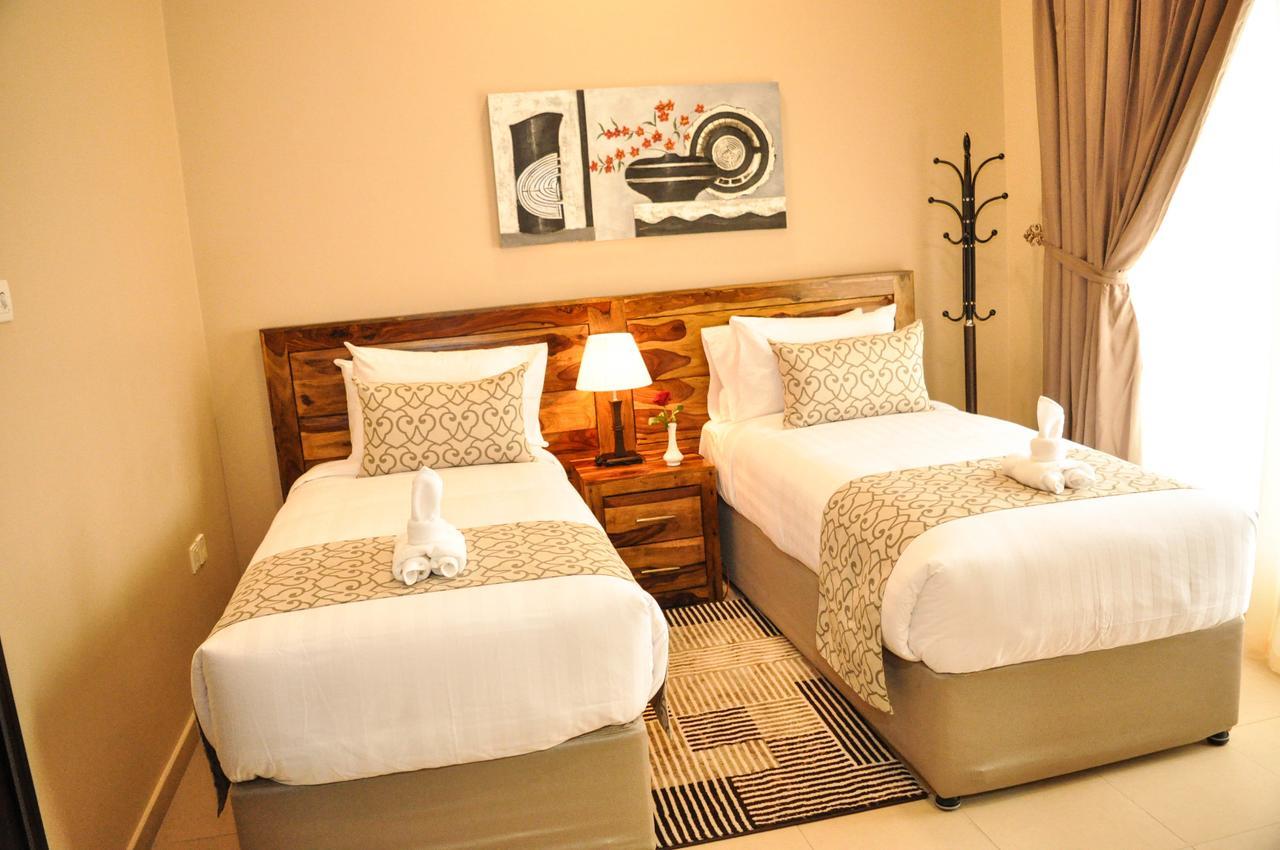 Ewan Grand Resort Аджман Экстерьер фото