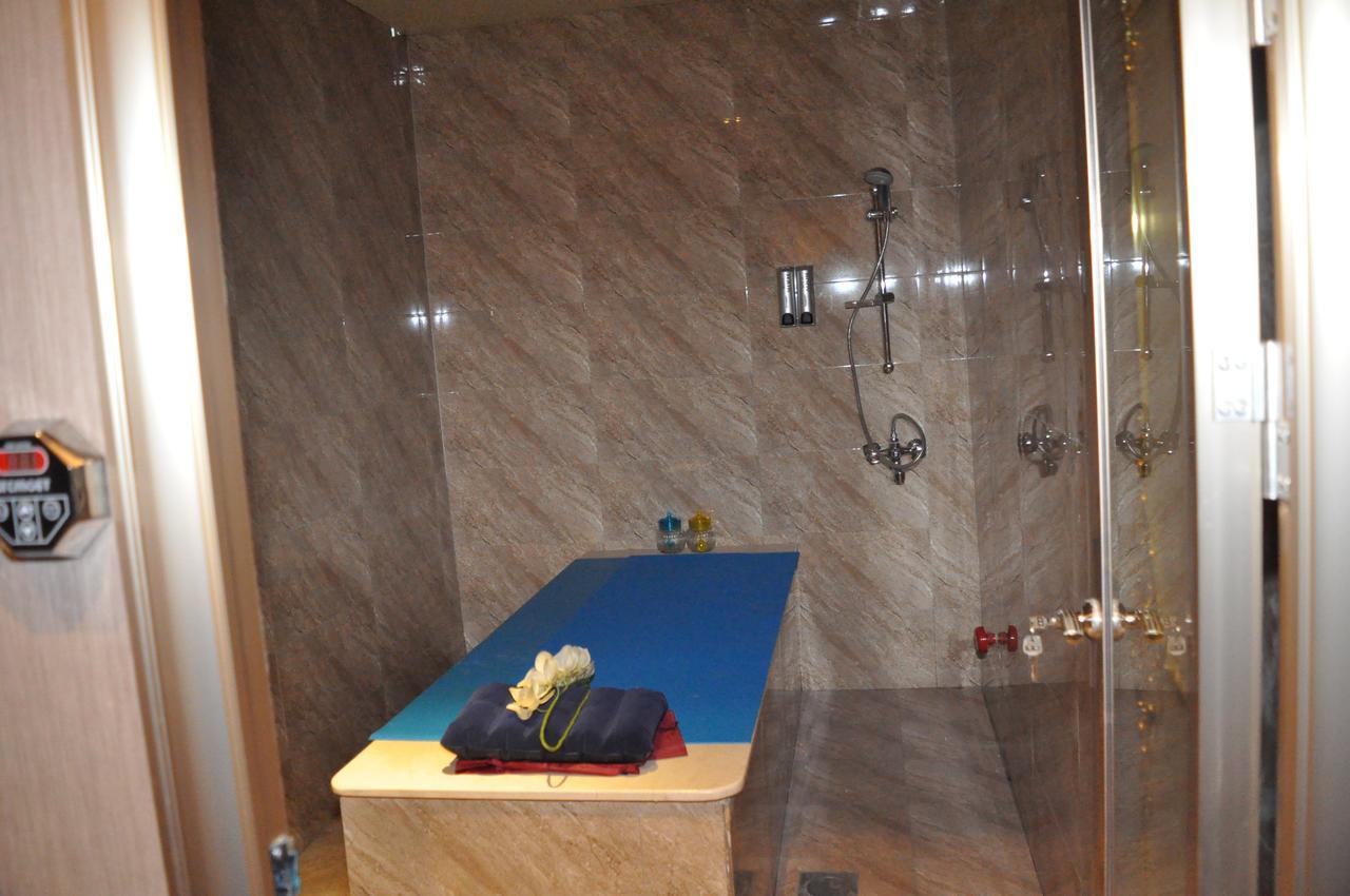 Ewan Grand Resort Аджман Экстерьер фото